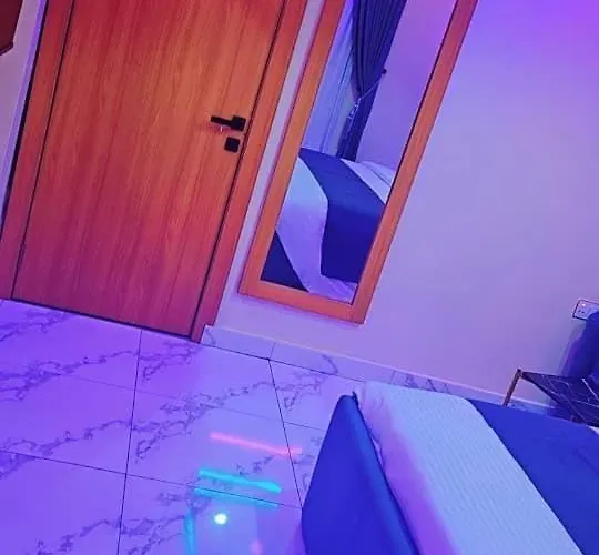 Postive Vibes Hotel And Bar