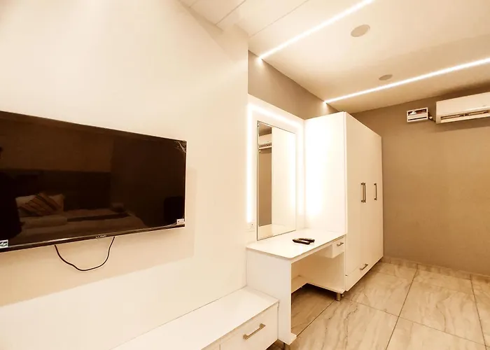 Hotel White Rock - All Luxury Rooms By Sky Hotels
