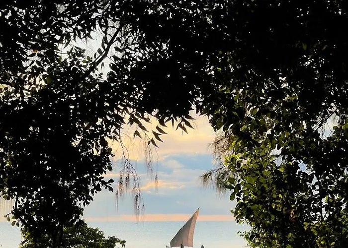 Emayani Beach Lodge