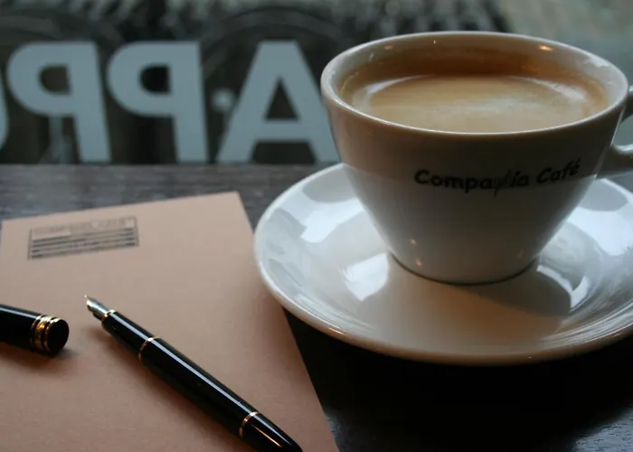 Compania Cafe Design Hotel