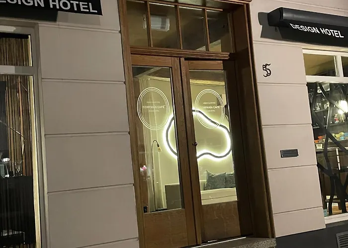 Compania Cafe Design Hotel