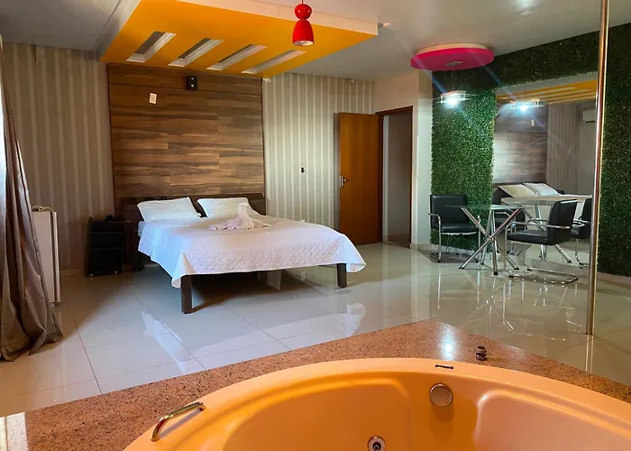 Hotel Via 050 Q112- CAFÉ DA MANHÃ INCLUIDO