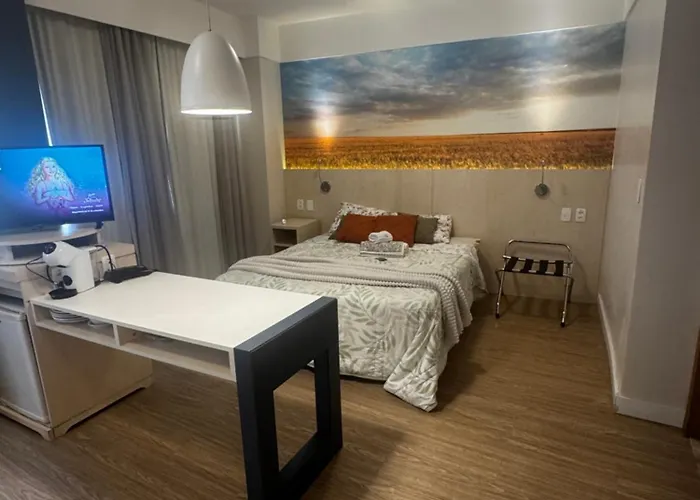 Flat no Stadium Alphaville - Recepção 24h, piscina aquecida e estacionamento gratuito