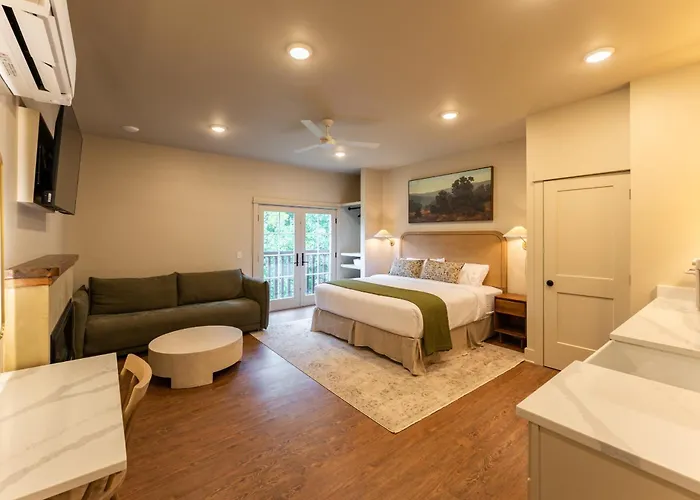 Haven Hotel