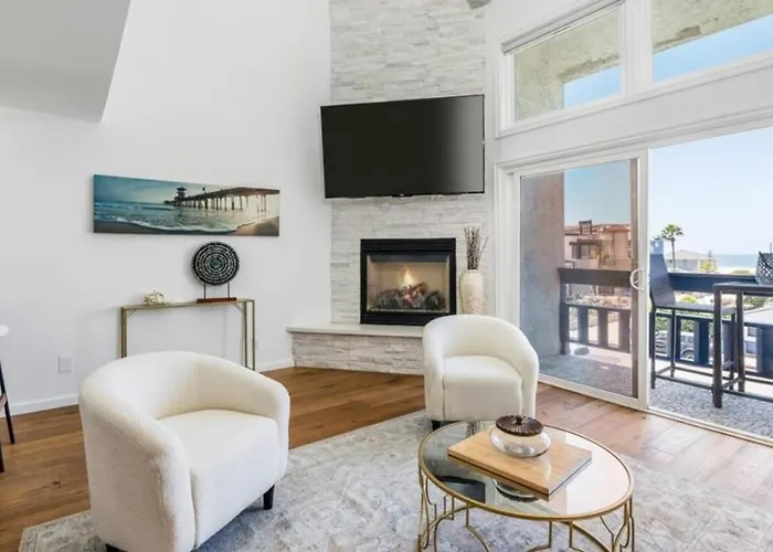 Ocean View Two Bedroom Home Near The Beach