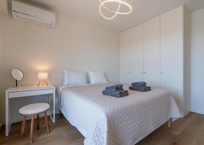 New 2 Bedroom Appartement With Pool & Ocean View
