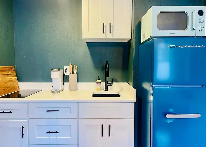 Cambridge Studio Near Mit And Kendall