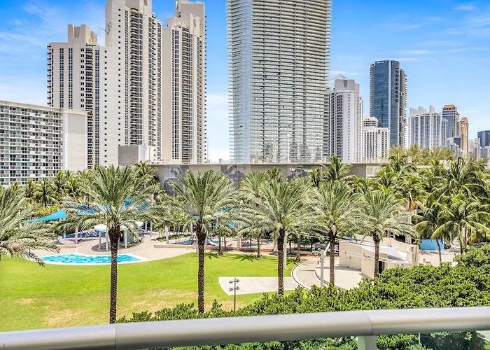 Beachside Oasis Walk Everywhere