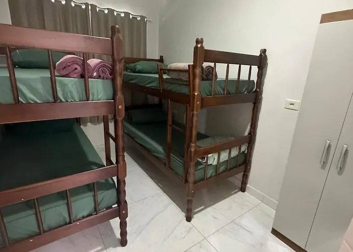 Casa Inteira com Fogão a Lenha e Garagem
