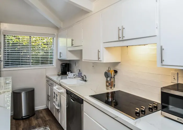 3798 Cedar Place