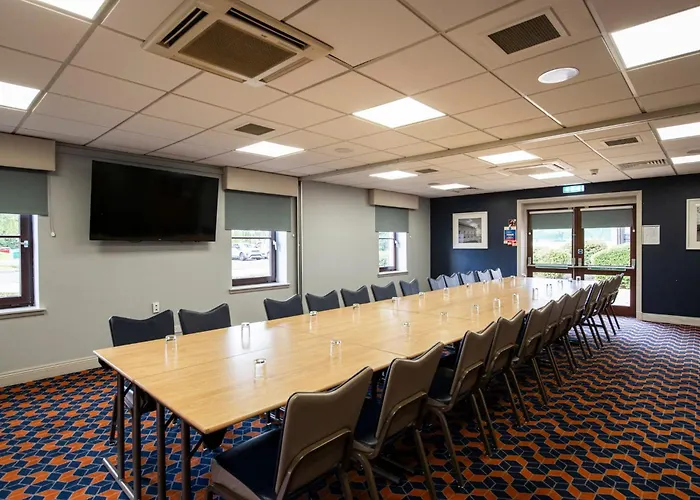Holiday Inn Express Perth By Ihg