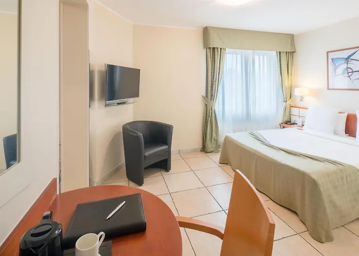 Best Western Plus Grand Hotel Victor Hugo