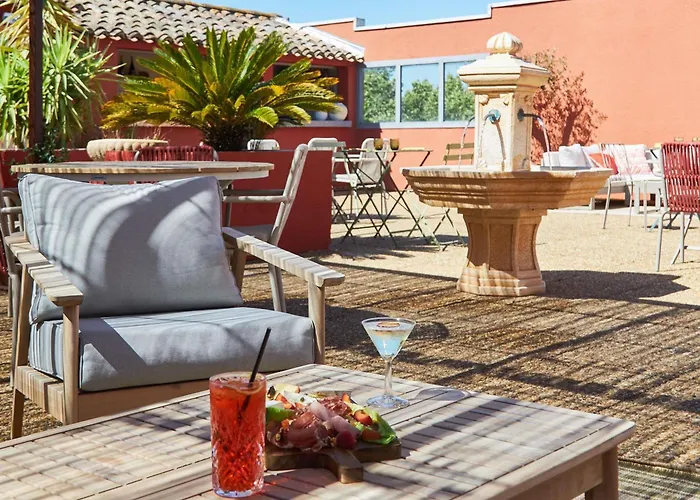 Mercure Arles Centre Arenes