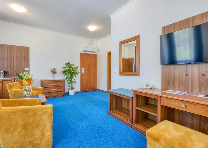 Bassiana Hotel Es Etterem