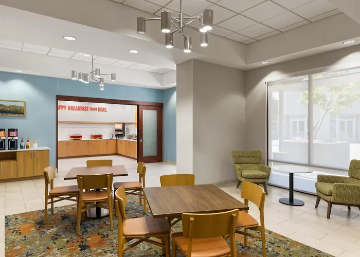 Hampton Inn & Suites Bremerton
