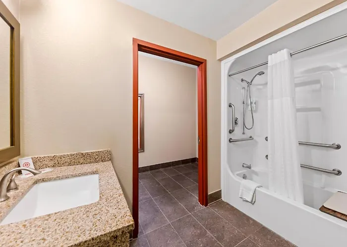 Roanoke Suites