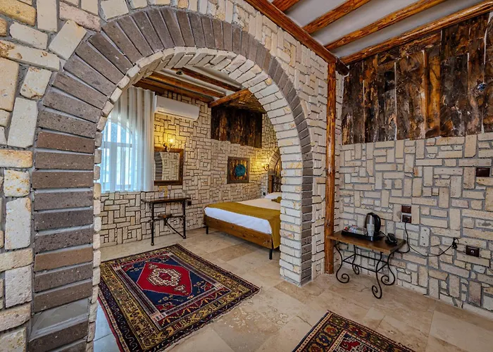 Elite Cave Suites