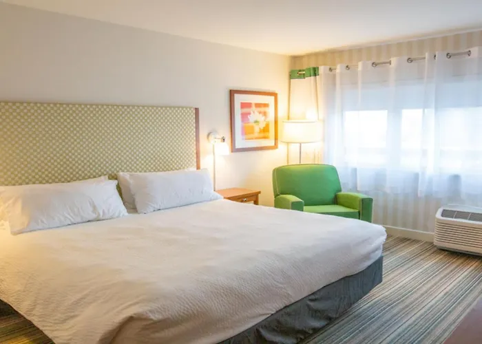 Holiday Inn Express Columbus Airport Easton