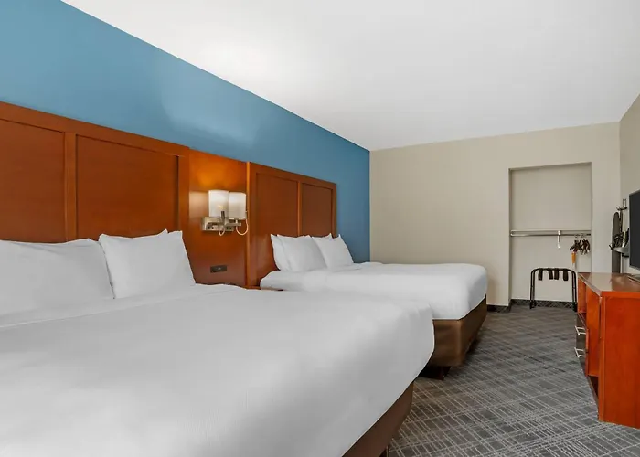 Comfort Suites Huntersville Near Lake Norman
