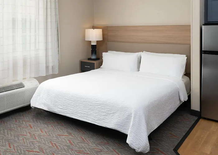 Candlewood Suites Miami Lakes By Ihg