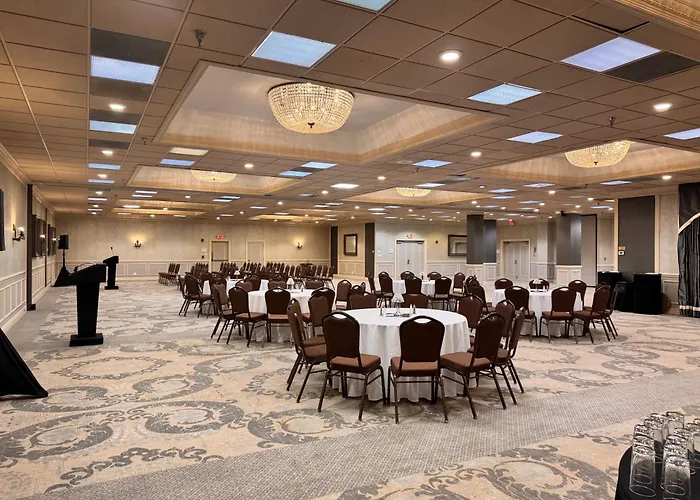 Clayton Plaza Hotel & Extended Stay