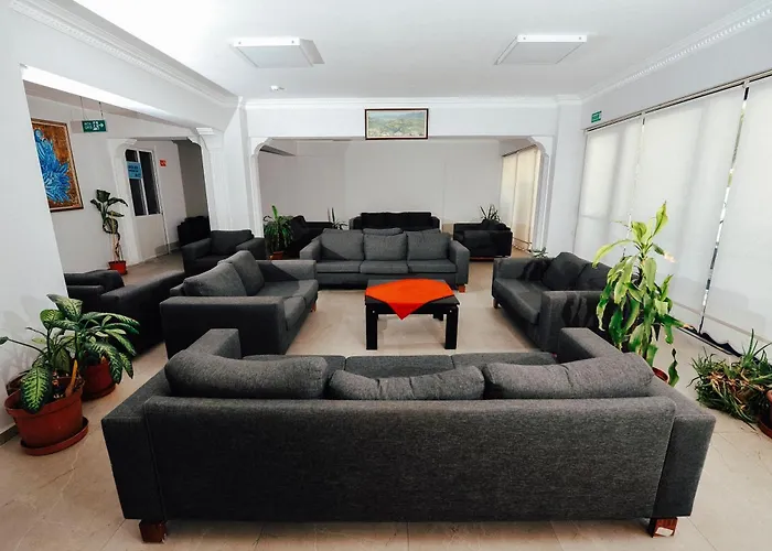 Ozalp Han Hotel