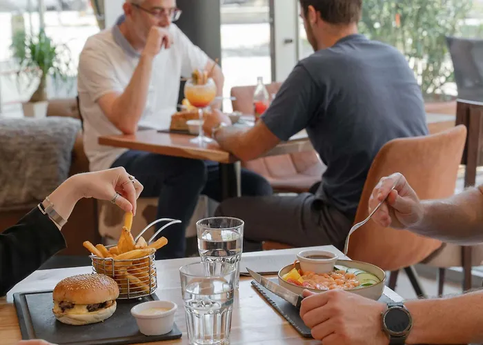 Ibis Lyon Caluire Cite Internationale