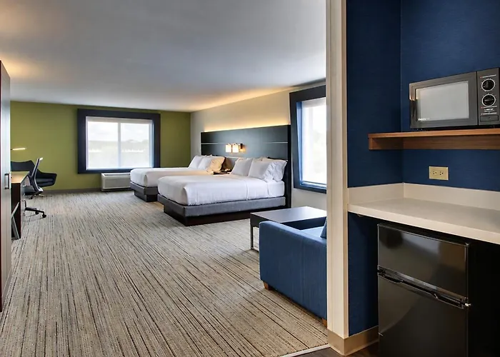 Holiday Inn Express Hotel & Suites Morris By Ihg