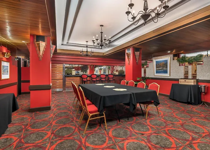 Best Western Plus Columbia River Hotel