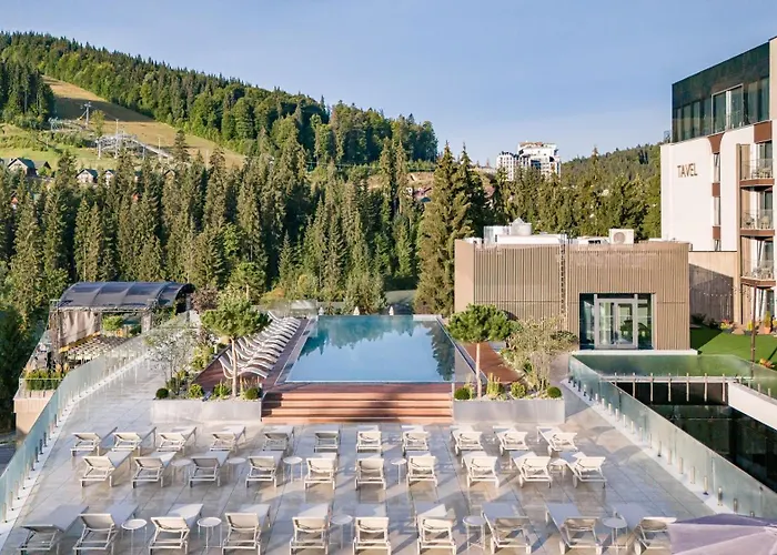 Tavel Hotel & Spa