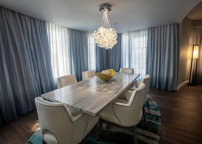 Wyndham Grand Jupiter At Harbourside Place