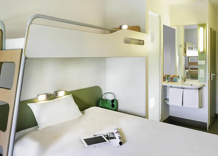 Ibis Budget Courbevoie Paris La Defense
