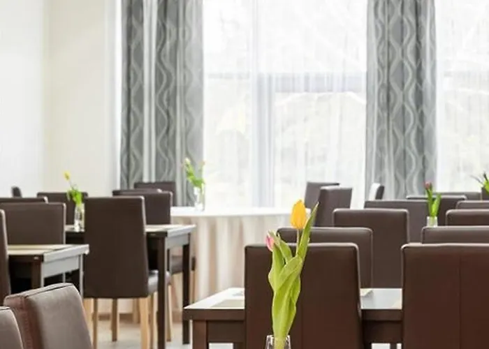 Hotel Saris