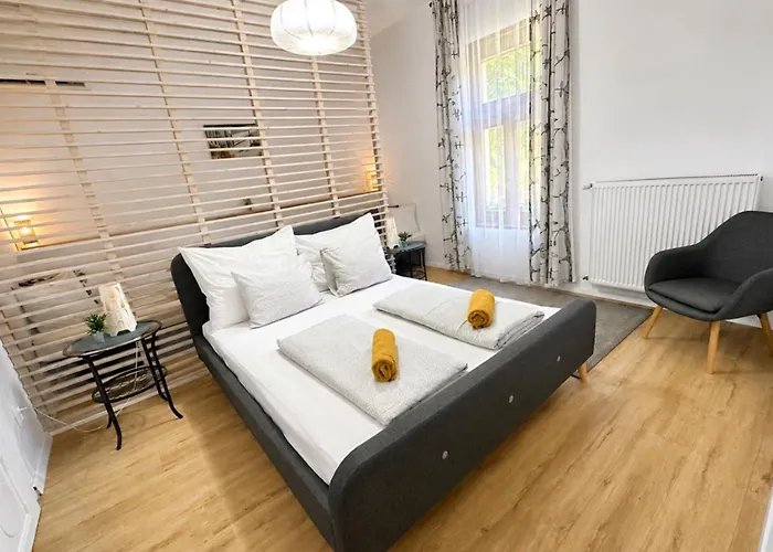 Dora Holiday House & Apartments -Sauna & Relax By The Lake