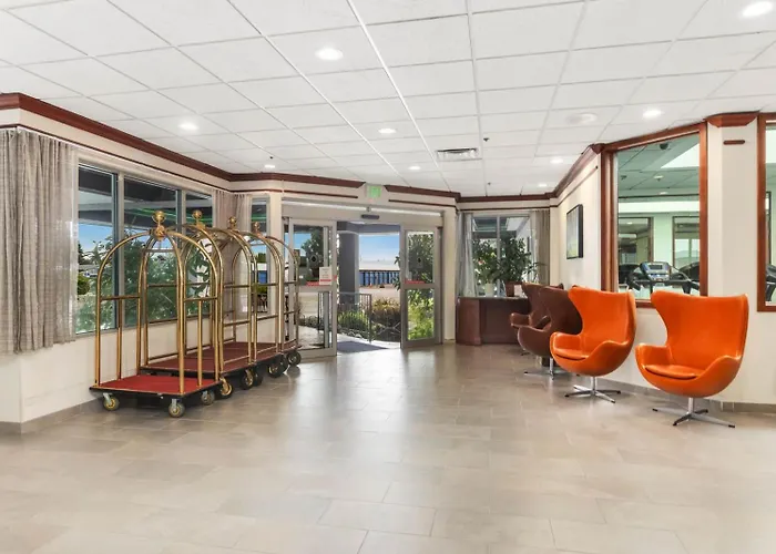 Medallion Inn And Suites