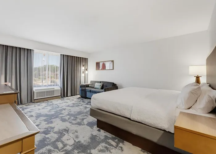 Hampton Inn By Hilton Detroit Dearborn, Mi