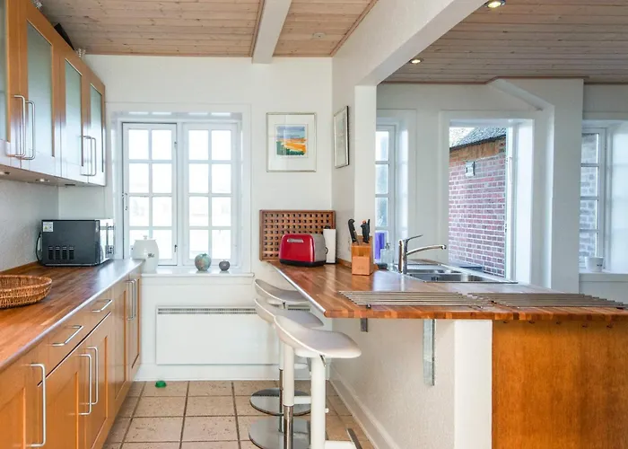 10 Person Holiday Home In Blavand