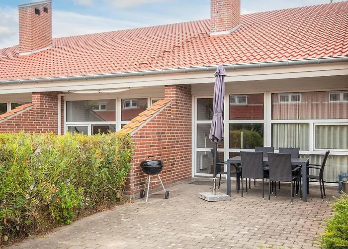 6 Person Holiday Home In Blavand-By Traum