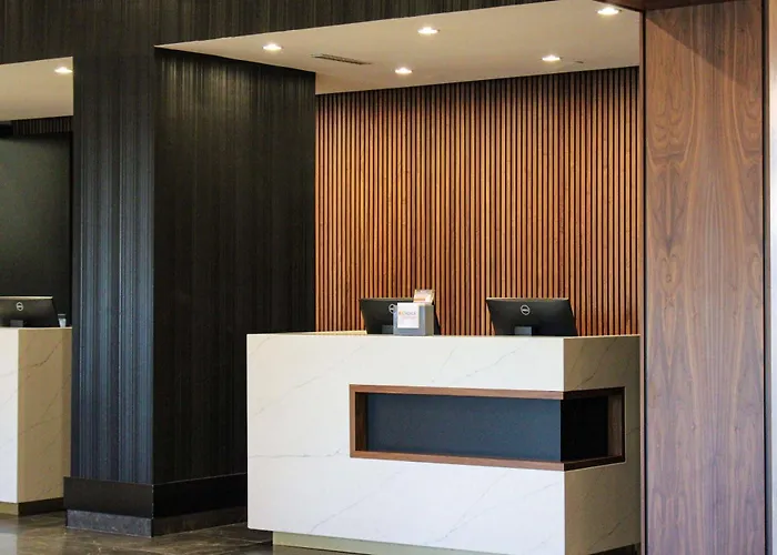 Radisson Blu Vancouver Airport Hotel & Marina