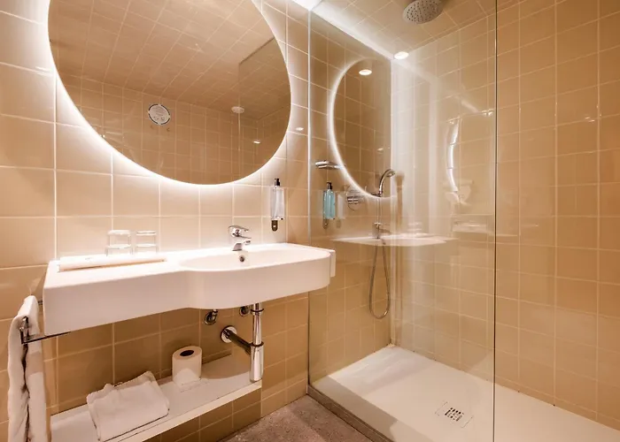 Axis Vermar Conference & Beach Hotel