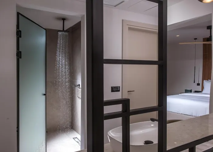 Noble Hotel & Suites - Adults Only