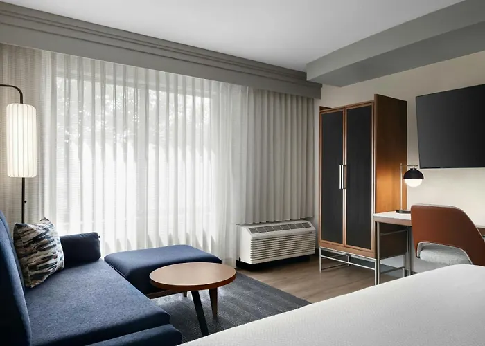 Courtyard By Marriott Columbia