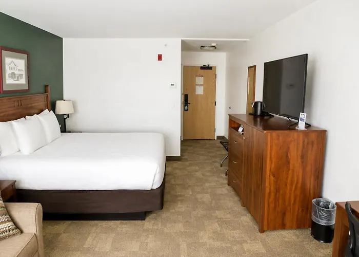 Boothill Inn And Suites