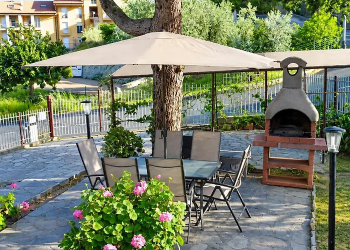 Appartamento Con Giardino Privato