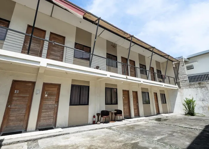 Reddoorz Plus @ Casa Lucia Sindalan San Fernando City Pampanga