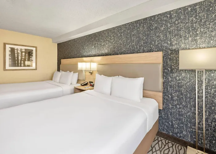 Comfort Inn Airport Dorval