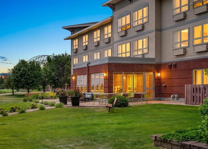 Hampton Inn Duluth-Canal Park