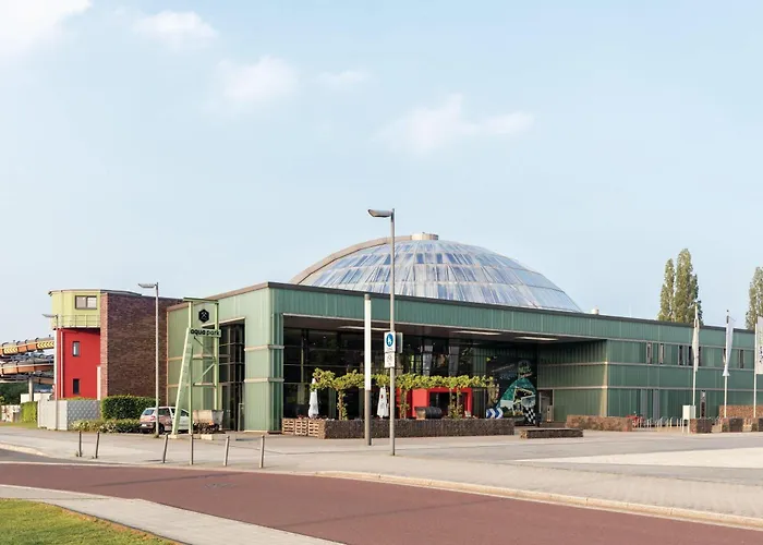 Super 8 by Wyndham Oberhausen am Centro