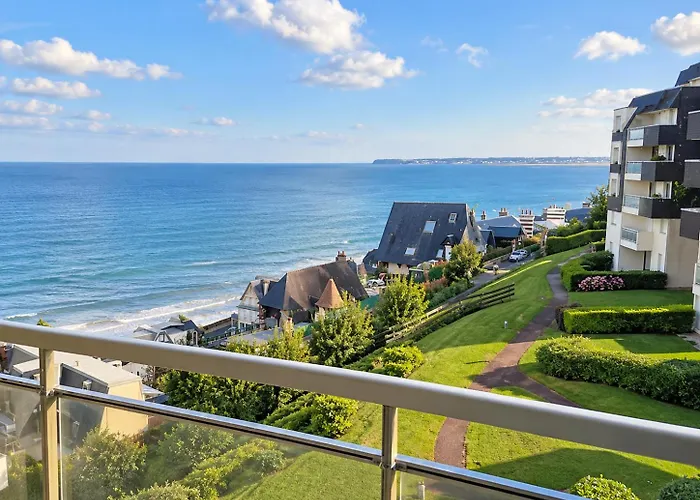Appartement, Vue Mer A 150M De La Plage