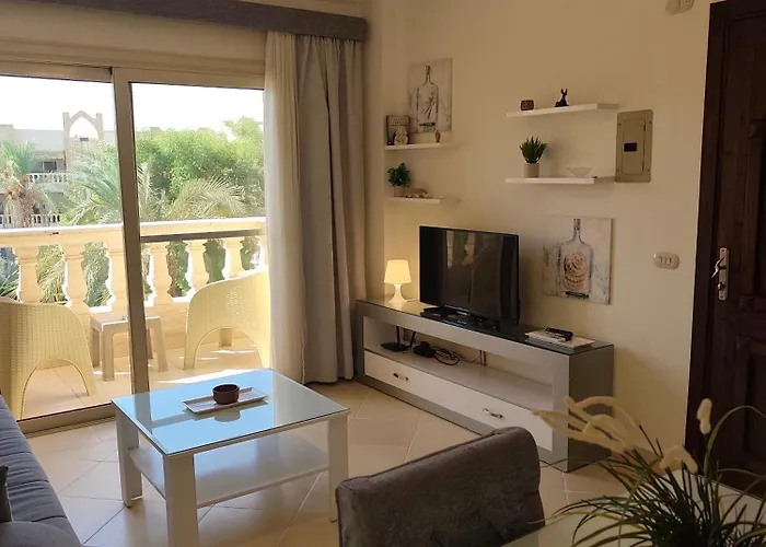 One- Bedroom Apartment S3 In Vip Zone Sunny Lakes